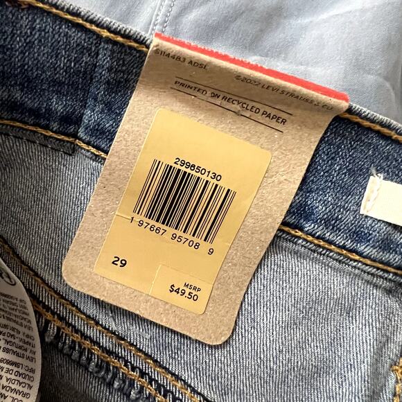 NWT Levi's Mid Length Denim Shorts - Picture 5 of 5